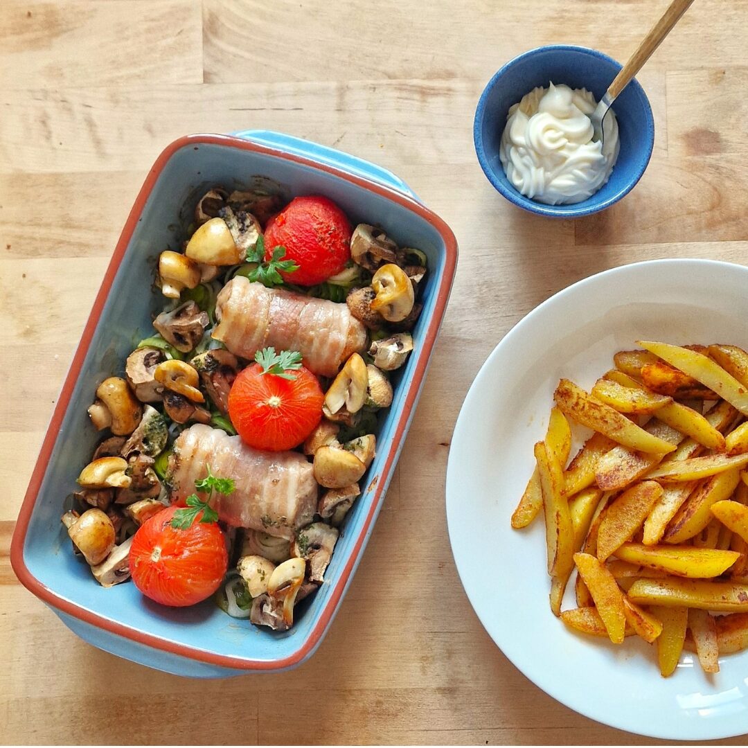 Slavinkschotel met aardappelpartjes