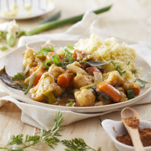 Bosuihachee met worteltjes, bloemkool, verse salie & aardappel-kaaspuree